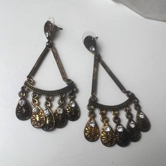 Rustic Cluster Fashion Earrings - Picture 2 of 5